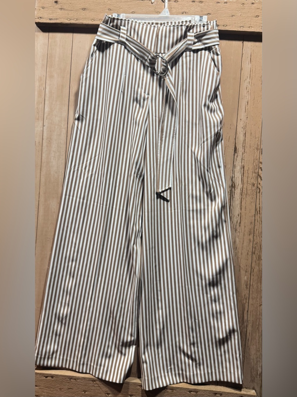 NWOT Striped Wide-Leg Paperbag Pants with Belt - White & Tan (14)